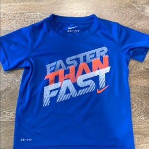 Boys Nike Dri fit T shirt size 5